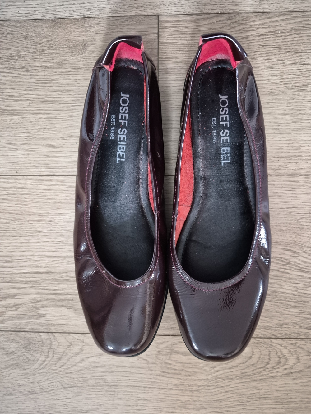 Josef Seibel Women's Burgundy Patent Ballet Flats
